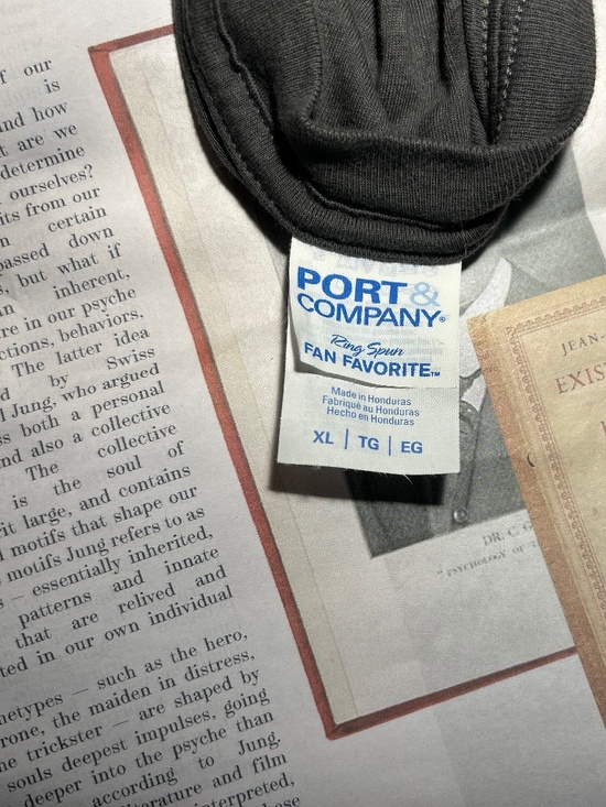 Art Nouveau tee - Picture 3 of 4